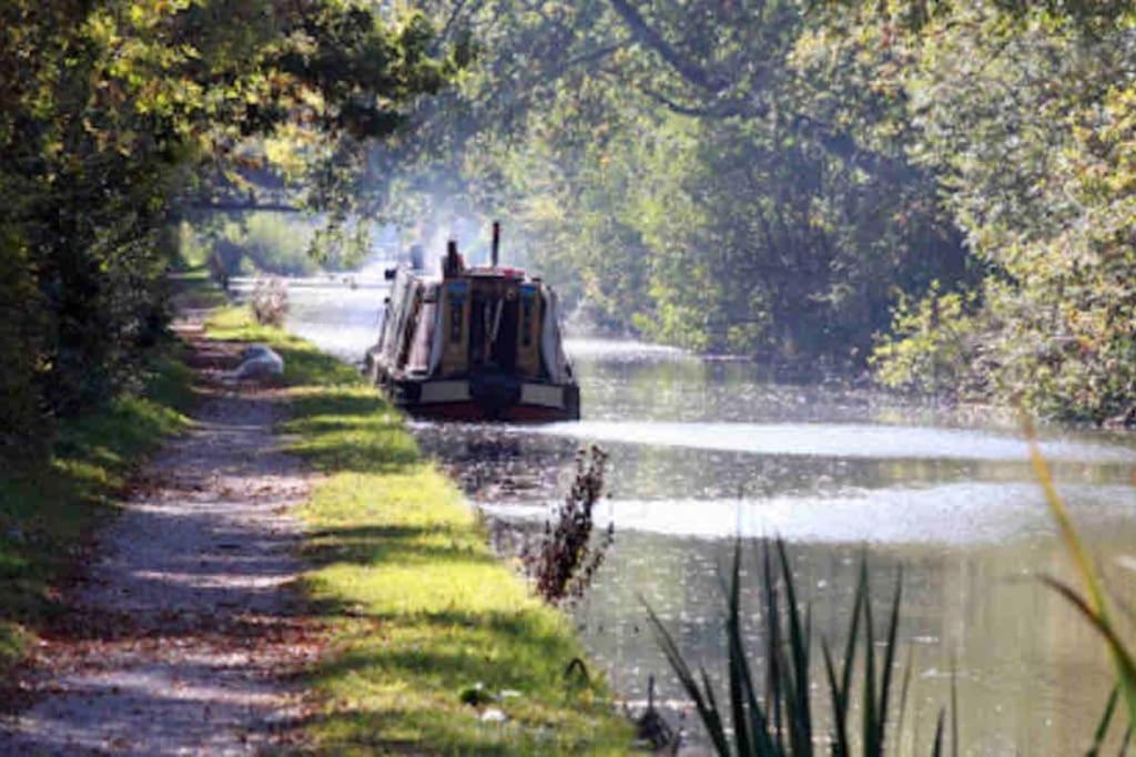 Hidden Gem Canal Facing Retreat With Lovely Walks Hopwas Bagian luar foto